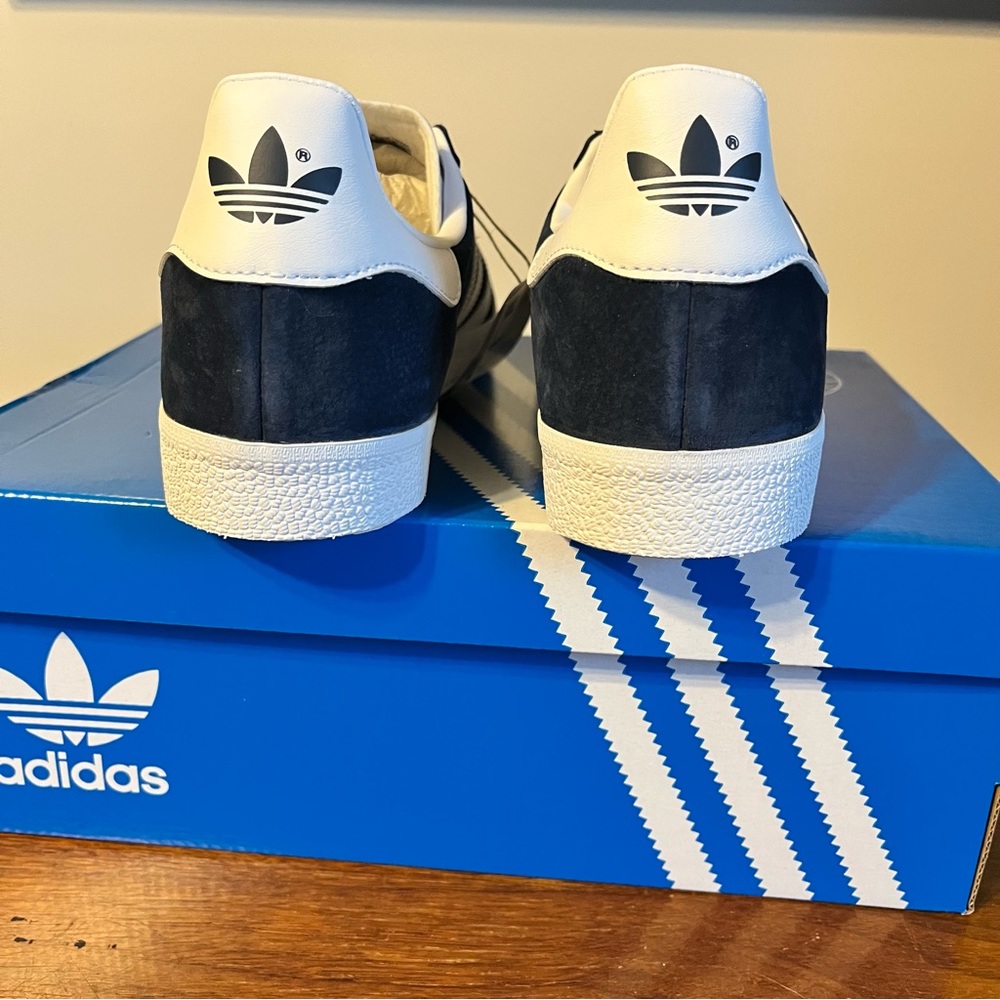 ADIDAS Collegiate Navy Gazelle Shoes - Picture 4 of 9